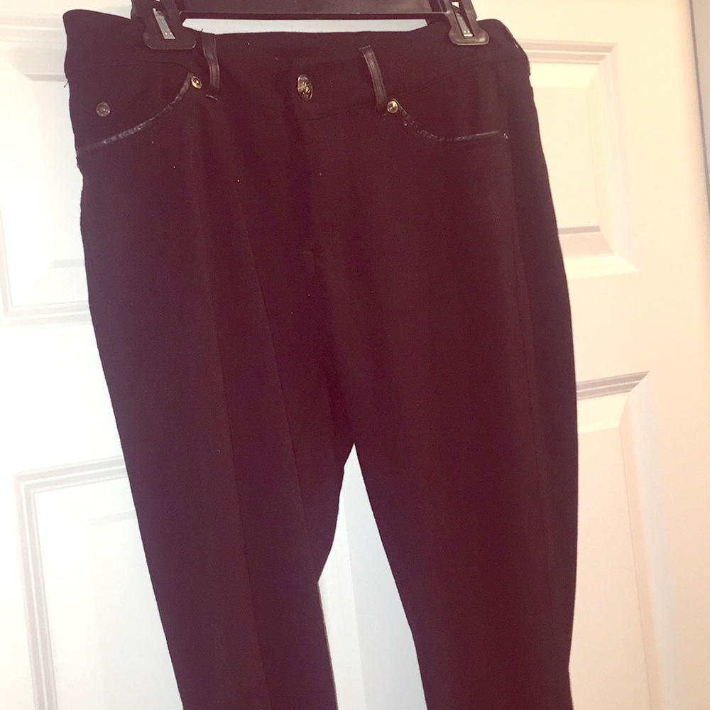 Black begging pants